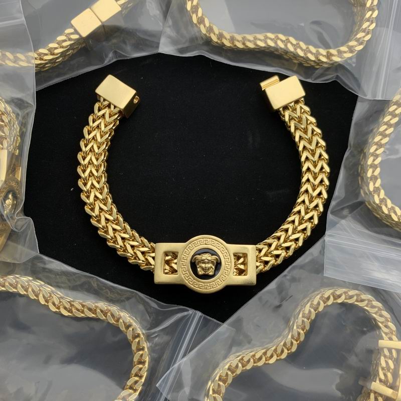 Versace necklace 06lyx27
